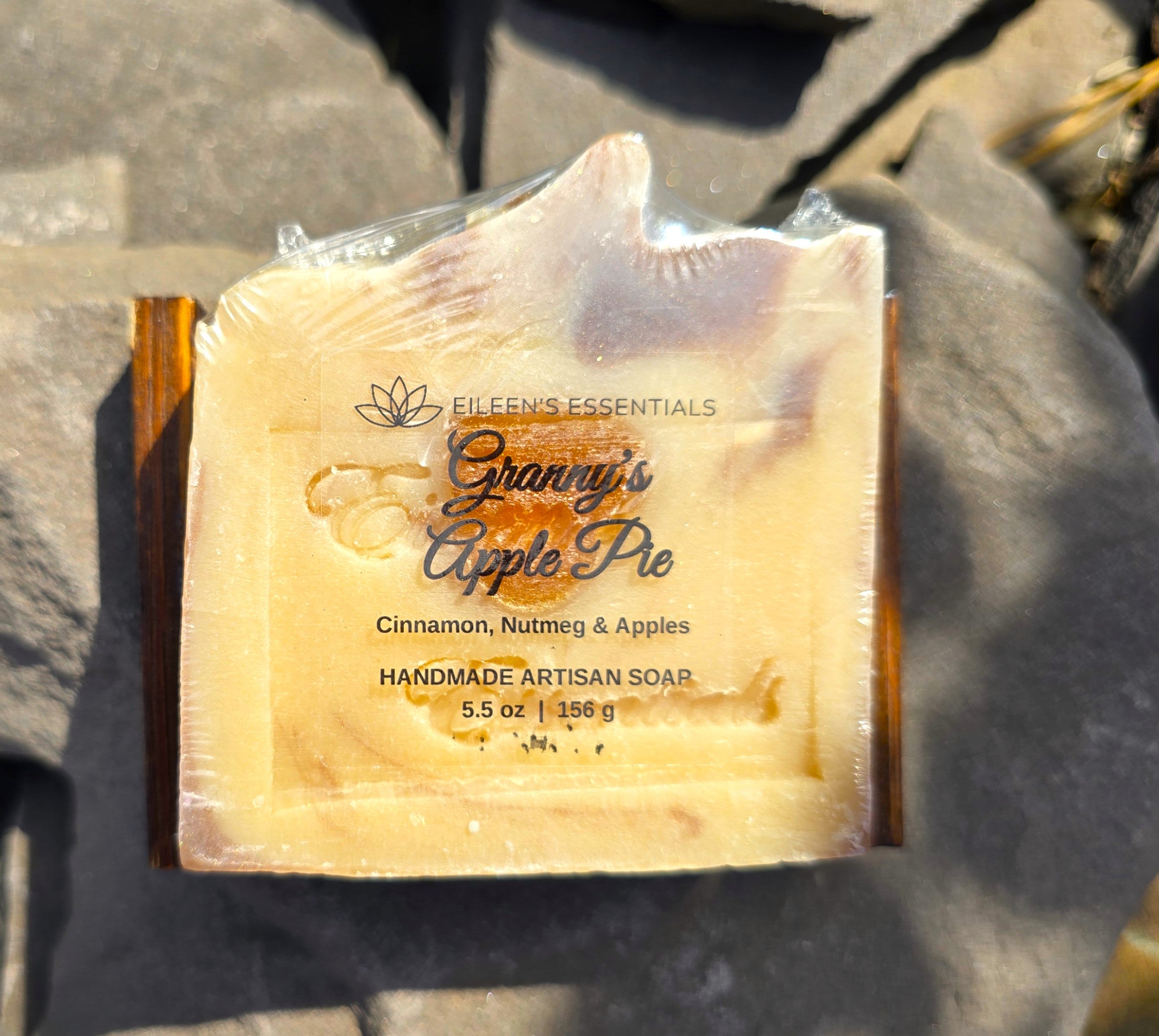 GRANNY'S APPLE PIE Artisan Soap