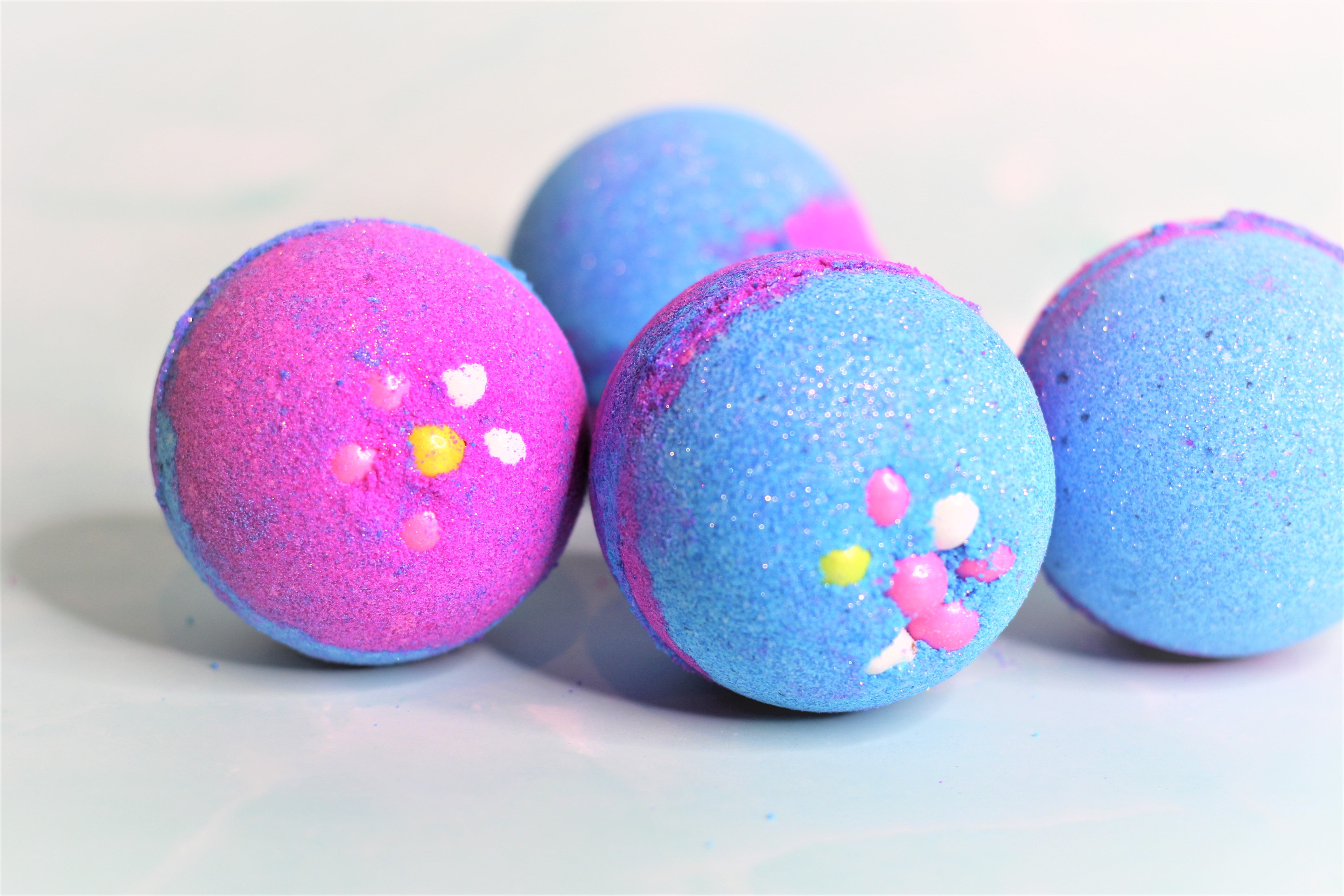BERRY-BERRY Bath Bomb