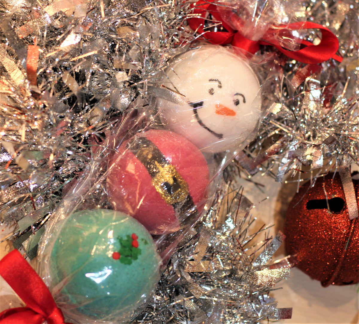 Christmas Bath Bombs