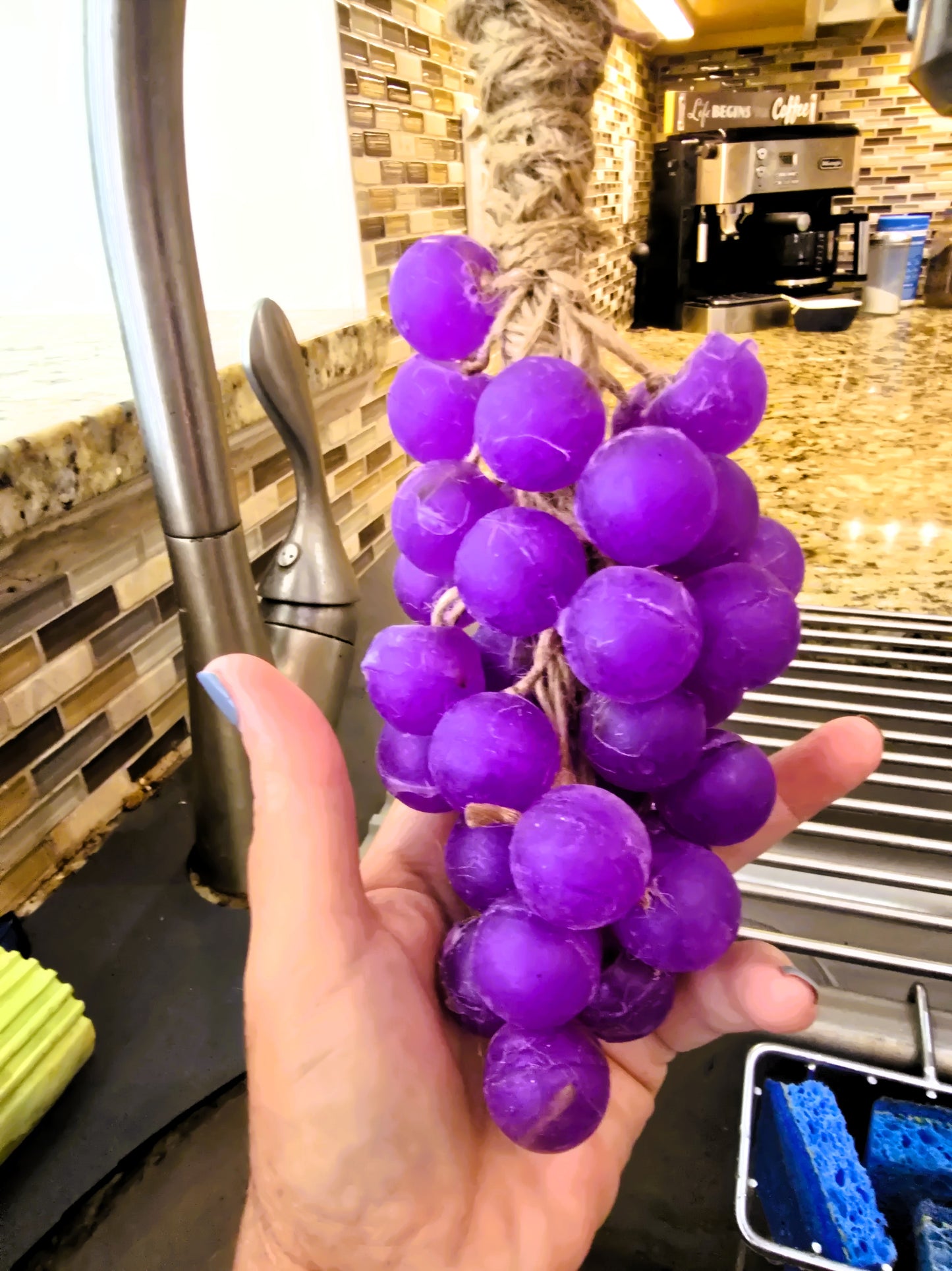 Grapevine Soap (Purple or Green)