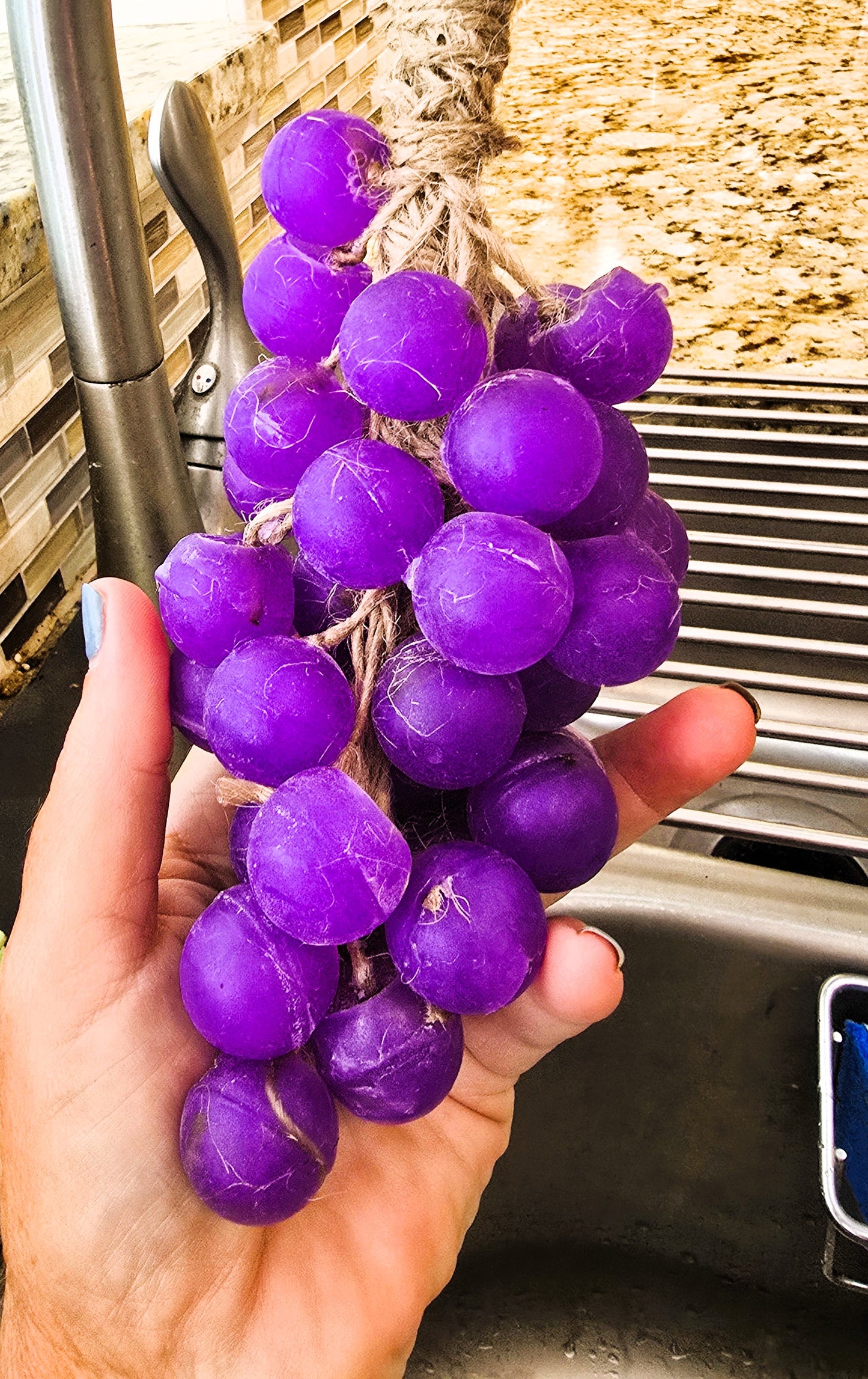 Grapevine Soap (Purple or Green)