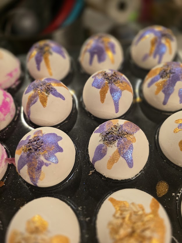 LAVENDE FIELDS Bath Bomb