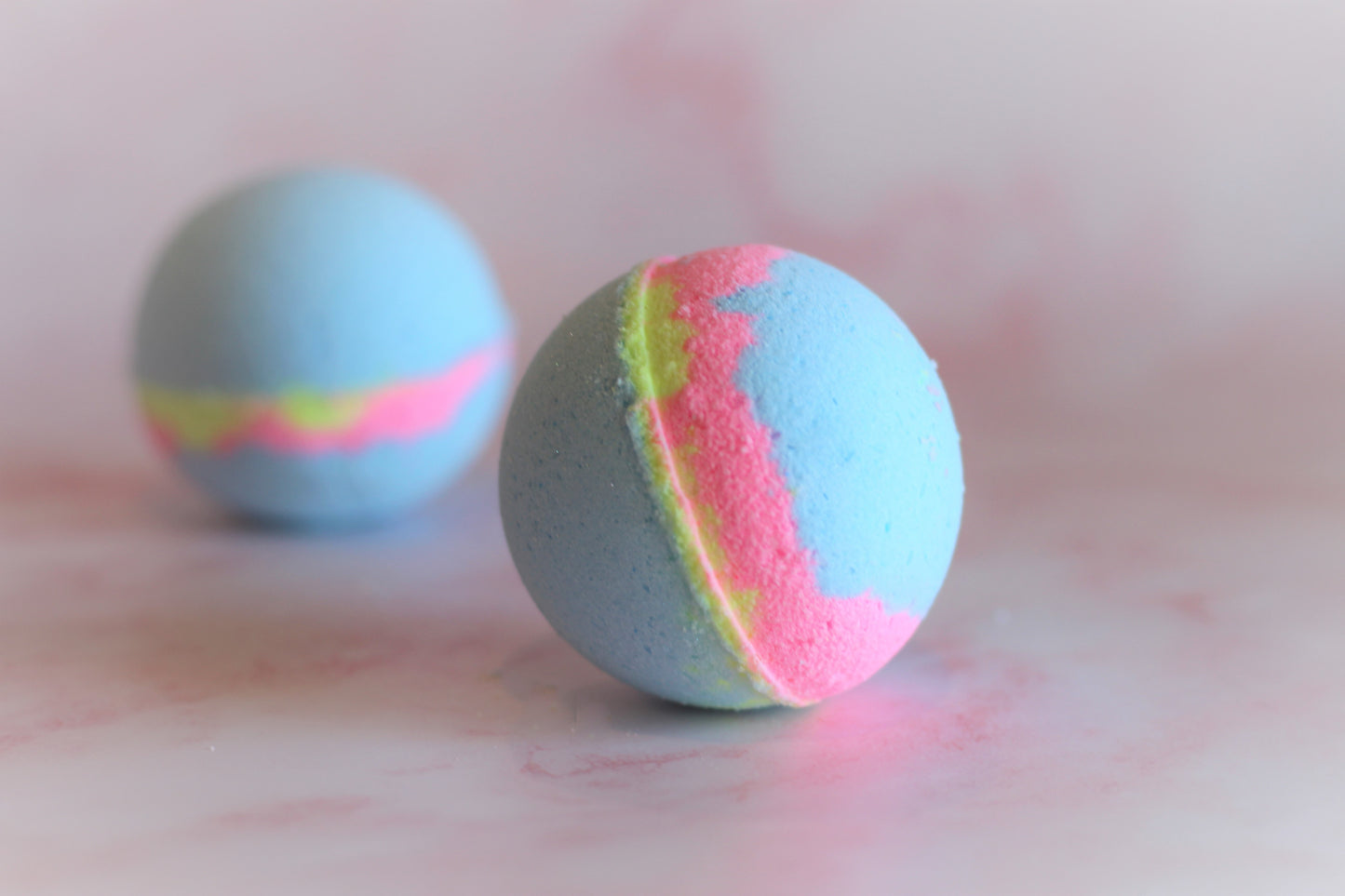 HAPPY Bath Bomb