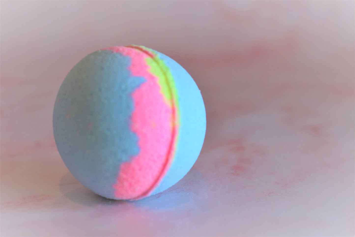 HAPPY Bath Bomb