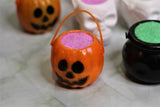 BOO! HALLOWEEN THEMED BATH BOMBS